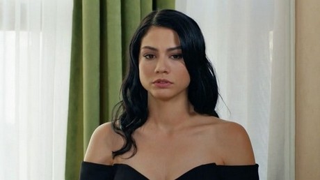 aşkın dansı demet özdemir kimdir