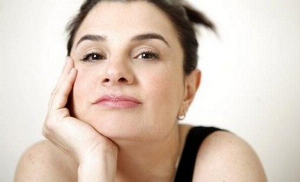 darısı başımıza deniz özerman kimdir