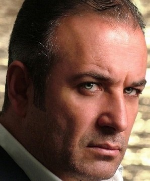 fazilet hanım ve kızları rıfat kimdir