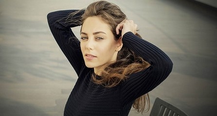 kalp atışları öykü kareyel kimdir