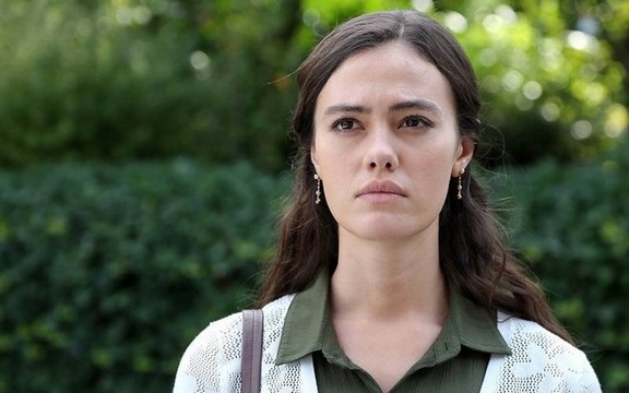 tutsak gülper özdemir kimdir