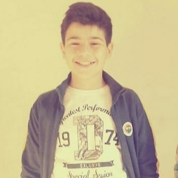 Hangimiz Sevmedik Umut Dölek Kimdir?