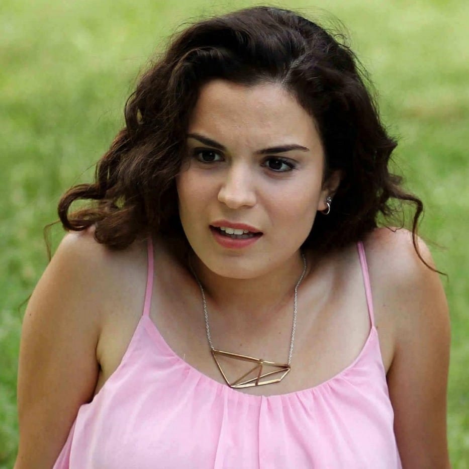 Jet Sosyete Melike Kimdir?