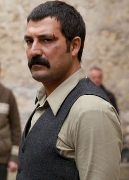 Babam Ve Ailesi Kemal (Bülent İnal) Kimdir