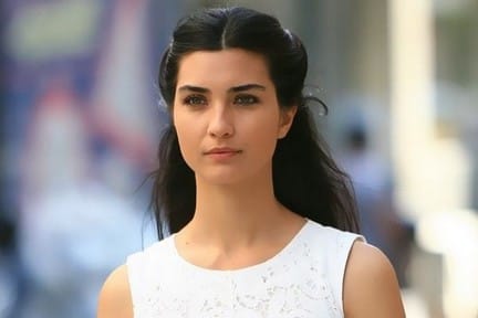 Cesur Ve Güzel Süphan (Tuba Büyüküstün) Kimdir?