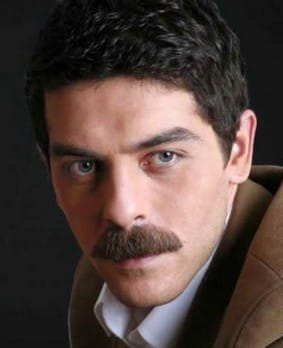 Sen Anlat Karadeniz Mustafa Kimdir?