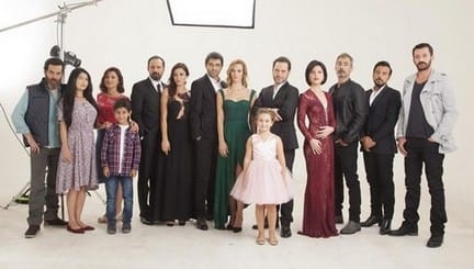 Eve Dönüş Oyuncuları, Konusu Ve Fragmanı