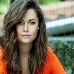 Kara Ekmek Toprak Sağlam Kimdir?