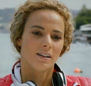 Eve Dönüş Pınar (Dilşad Çelebi) Kimdir