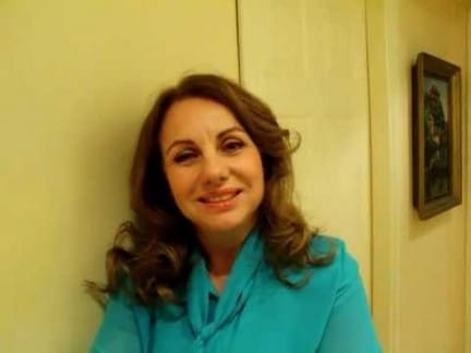 Kara Sevda Ayşen İnci Kimdir?