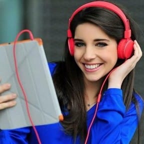 İnadına Aşk Nehir (Elvin Levinler) Kimdir?