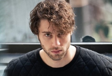 Yasak Elma Cem Kimdir?