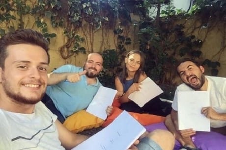 Oha Diyorum Filmi Oyuncuları Konusu